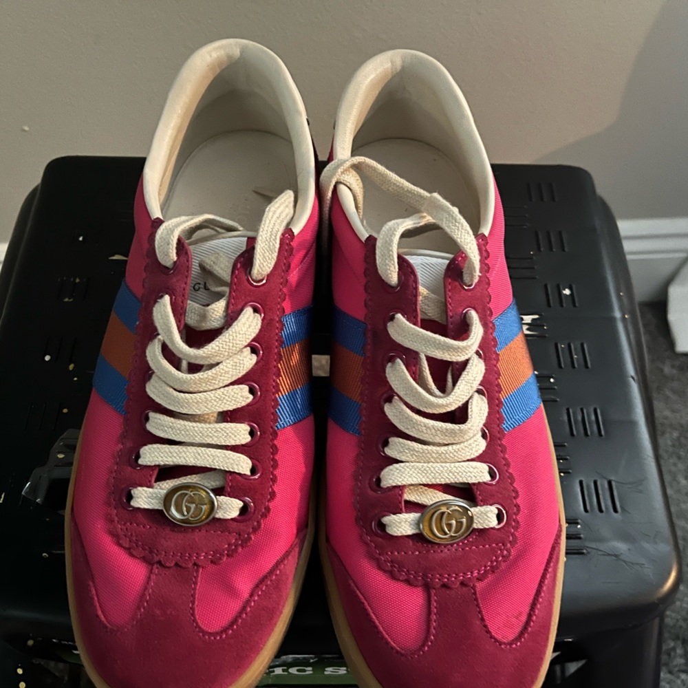 Women’s Gucci tennis size 10
